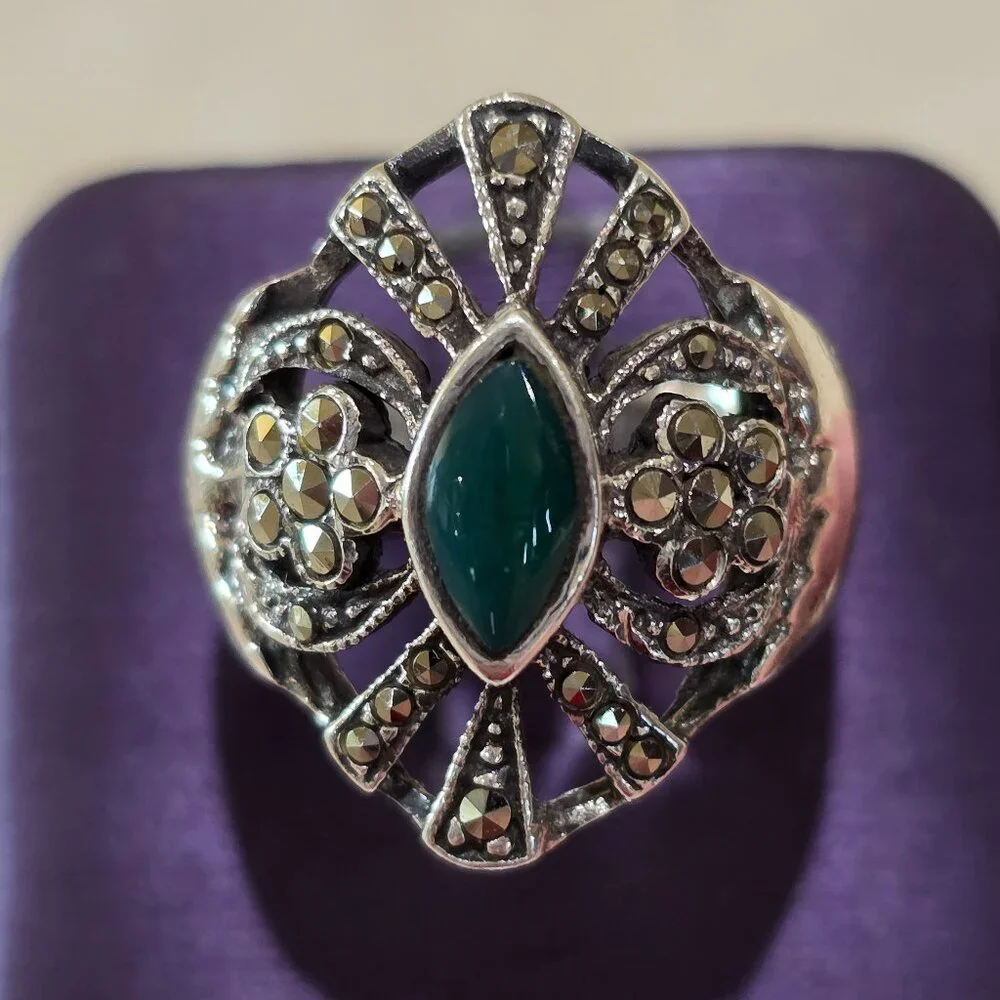 Vintage Victorian Marquise Green Chrysoprase Marcasite Sterling Silver Ring 8.75